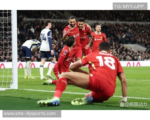 卡拉格怒斥萨拉赫八分钟热刺麦迪逊目瞪口呆现场吃瓜盛况引热议