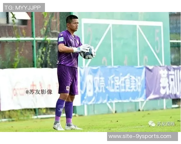 旧将重返赛场的艰辛历程与对足球的无尽热爱 旧将重返赛场的艰辛历程与对足球的无尽热爱