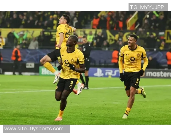 德甲分析:多特蒙德轻松取胜斯图加特稳获三分 德甲分析:多特蒙德轻松取胜斯图加特稳获三分